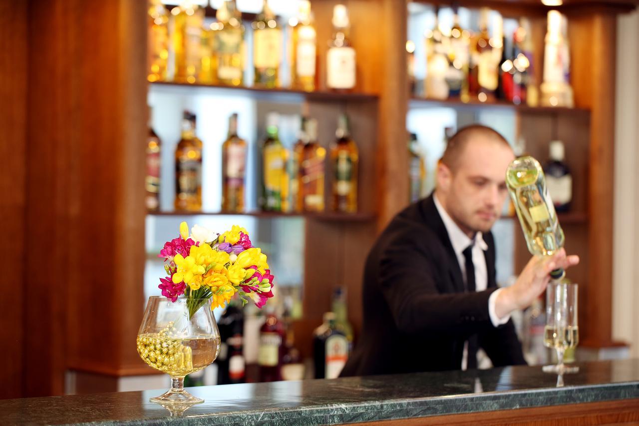 Hotel Coop, Sofya Dış mekan fotoğraf